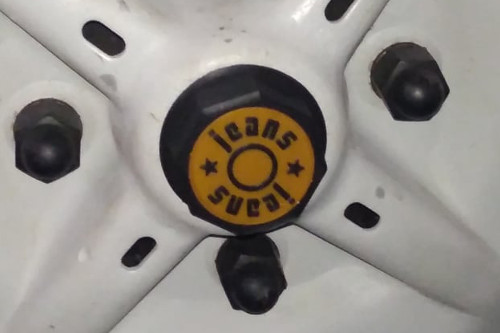 Wheel center cap for GT wheels